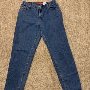 Vintage Levi’s 550 Mom Jeans (size 14)